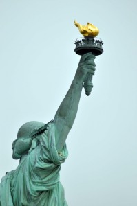 antorcha estatua libertad