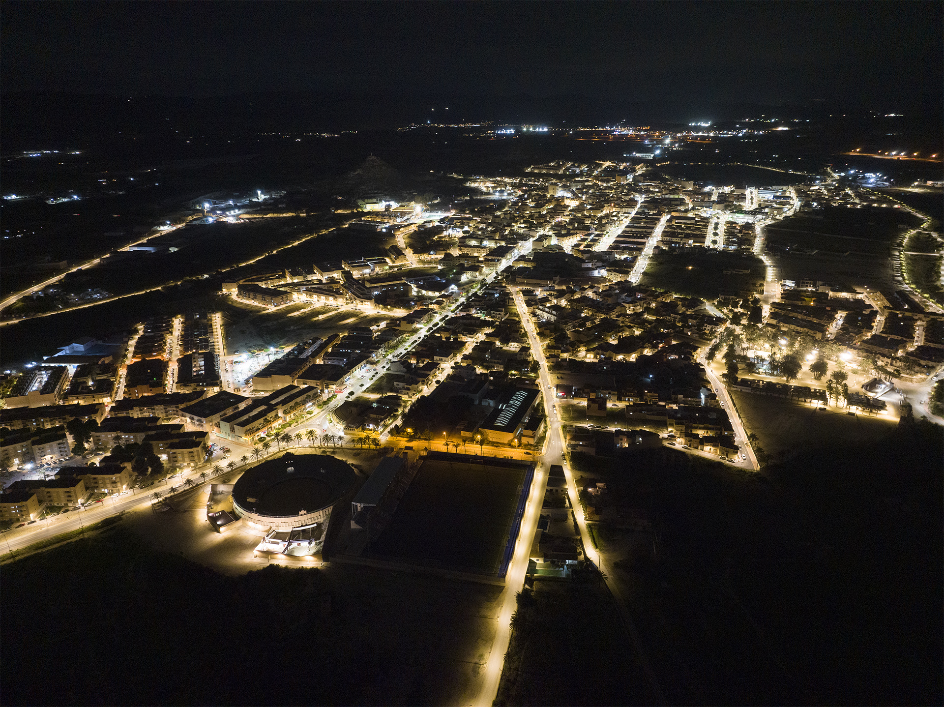 Eficiencia energética del alumbrado público con la instalación de más de 3.000 farolas de tecnología LED.
